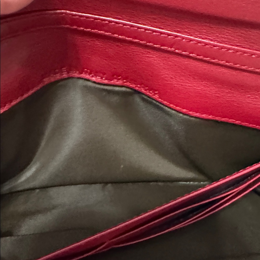 DIOR ♥️ patent cannage wallet on chain ♥️ - Picture 12 of 15